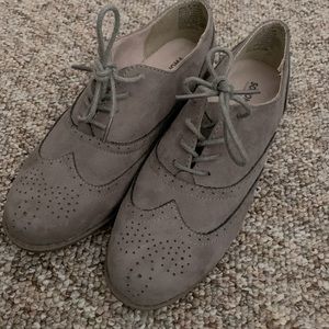 Sonoma shoes worn once